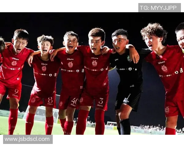 探索8人制足球的魅力与发展潜力助力青少年体育成长与团队精神培养